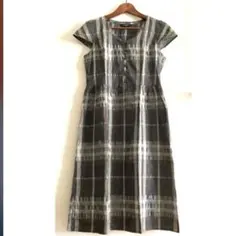 美品　バーバリーロンドン　チェックワンピース　グレー系