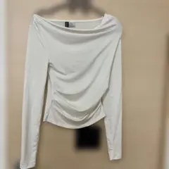 H&M オフショルダー ホワイトトップス XS シアートップスのサムネイル