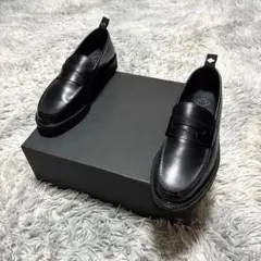 【未使用に近い】WH 8 コインローファー BLACK〈定価55,000円〉のサムネイル