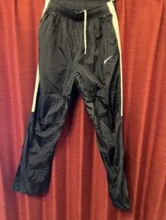 NIKE ナイロンパンツ ブラック メンズ