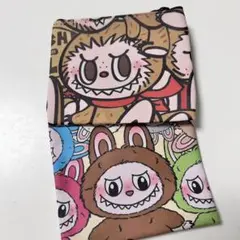 LABUBU ラブブ　キャラクターイラストポーチ 2枚セット