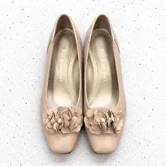 美品 リズコンフォート 本革 パンプス 22.5 3E ベージュ 花 セレモニー