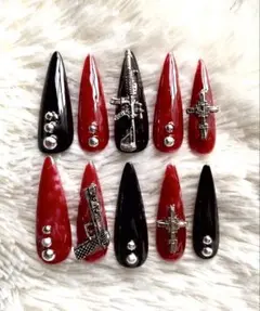 ネイルチップ サブカル ギャル 赤×黒 銃 十字架 Y2K ちゅるん 推し