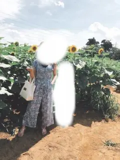 American Eagle Outfitters 花柄サロペットのサムネイル