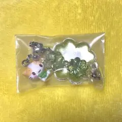 サンリオ　シークレットクローバーストラップ　マシュマロみたいなふわふわにゃんこ