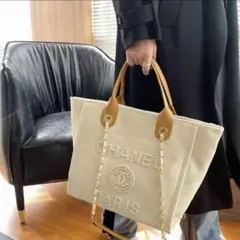 CHANEL ホワイト パールトートバッグ　ノベルティレア
