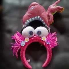 Item thumbnail for item 9d7661af-453d-472c-b87b-f34d75fb47a4