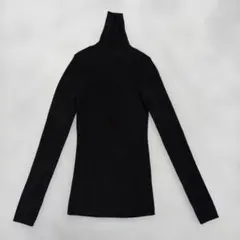 黒リブ編みタートルネック長袖ニット　シンプル　伸縮性抜群