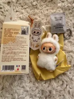 POPMART イニシャルラブブ　H