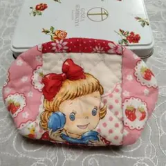 マーガレット&ソフィーのミニキルトポーチ