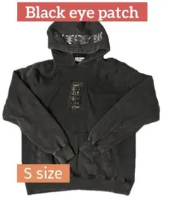 ブラックアイパッチパーカーブラック刺繍ロゴパーカーS