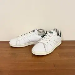 美品　アディダス　スタンスミス　23.0センチ　ホワイト×グリーン　レザー