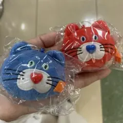 mojojojo フェイスマスコット 青と赤の猫