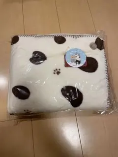 【新品未使用品】ふくふくにゃんこ　ブランケット