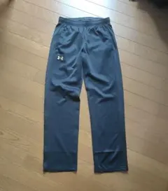 アンダーアーマー★キッズ長ズボン YXL 150160 パンツ黒ブラックジャージ