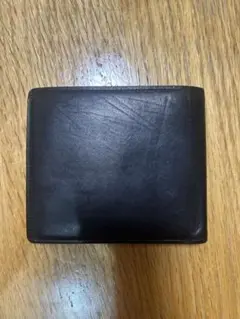 キプリス　黒 レザー 二つ折り財布