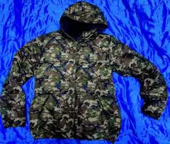 美品！Quiksilver ・迷彩 ・スノーボードウェア