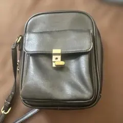 ニコアンド ショルダーバッグ ブラック ゴールド金具