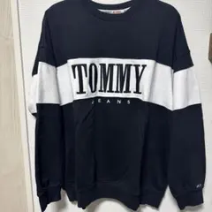 TOMMY JEANS トミー トレーナー 、スウェット ブラック、ホワイトのサムネイル