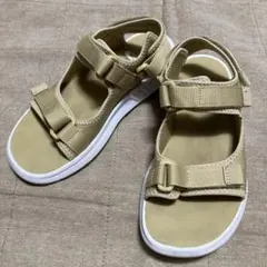 New Balance キッズ　サンダル　21cm ベージュ