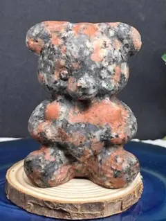 天然石　花崗岩（かこうがん）　グラナイト　クマさん　カービング⭐️2593のサムネイル