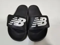 【美品·キッズ】New Balanceニューバランス19cm 黒サンダル