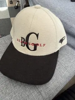BEAMS GOLF キャップ 刺繍ロゴ ベージュ × ブラック フリーサイズ