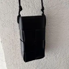 2025年最新】Bottega Veneta スマホショルダーバッグの人気アイテム