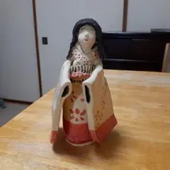 伝統的な和風陶器人形