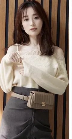 SNIDEL スナイデル レーストリミングニットプルオーバー