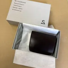 ワイルドスワンズ 折り財布