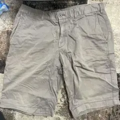 UNIQLO 短パン　グレー