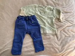 トレーナーと青色ズボンセット