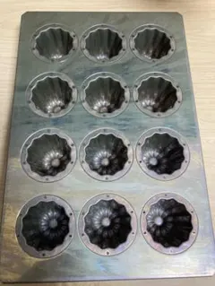 【新品未使用】　千代田金属 カヌレ12個型 千代田金属 カヌレ12個型 / 1個 | お菓子・パン作りの型,お菓子