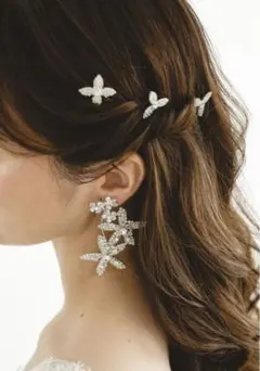 花モチーフクリスタルピアス シルバー