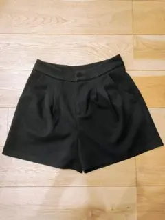 FRIFU 黒 ショートパンツ Mサイズ