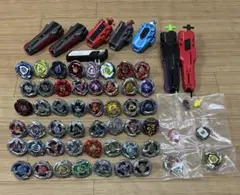 ベイブレードX 引退品 まとめ売りベイ、ランチャー多数　スタジアム2種類 ベイブレードX 引退品 まとめ売りベイ、ランチャー多数
