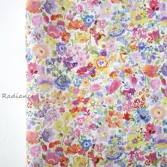 リバティ55.クラシックガーデン☆タナローン☆お花ボタニカル☆はぎれ布☆白