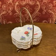 陶器の菓子入れセット 4皿