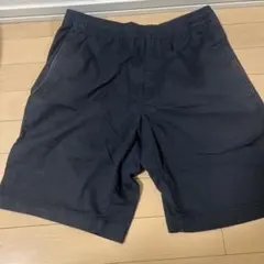 ユニクロ　黒　短パン