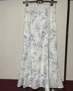 フラワープリント フレアスカート ホワイト/ブルー 春夏