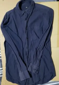 UNIQLO ダークブルー 長袖シャツ Mサイズ