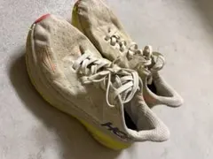 HOKA ランニングシューズ 中古品25センチ