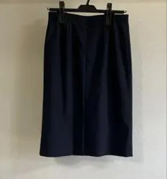 新品　UNTITLED スカート　ネイビー　Mのサムネイル