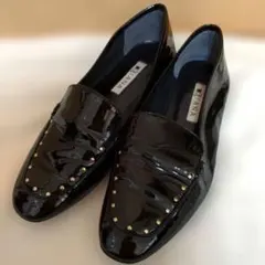DIANA ダイアナ　エナメル　ブラック　スタッズ