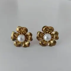 Item thumbnail for item 4b987df8-53f2-4b32-880d-ec00dc85c914