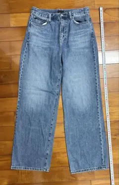 ユニクロ　ライトブルー ワイドレッグデニム　UNIQLO