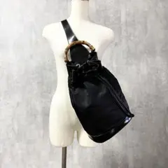 【美品】GUCCI ワンショルダーバッグ ボンサック ナイロン×レザー 黒
