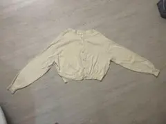 H*i様 クリーム色 ボタン付きニットカーディガン