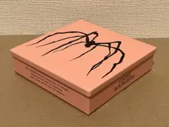 루이스 부르주아 전시회 빈 캔